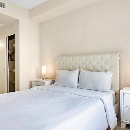 לוס אנג'לס Luxury 2 Bedroom 2 Bathroom With Fitness Center And Pool מראה חיצוני תמונה