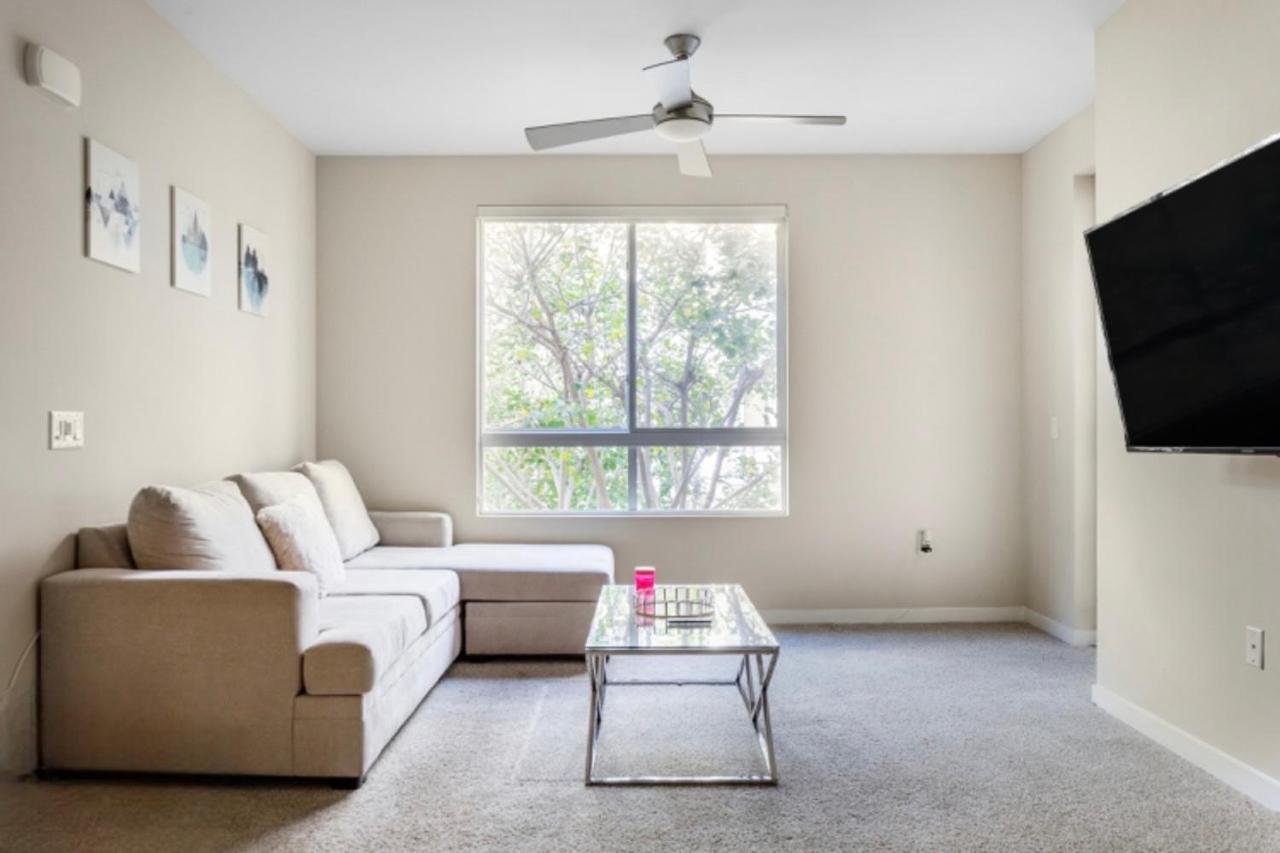 לוס אנג'לס Luxury 2 Bedroom 2 Bathroom With Fitness Center And Pool מראה חיצוני תמונה