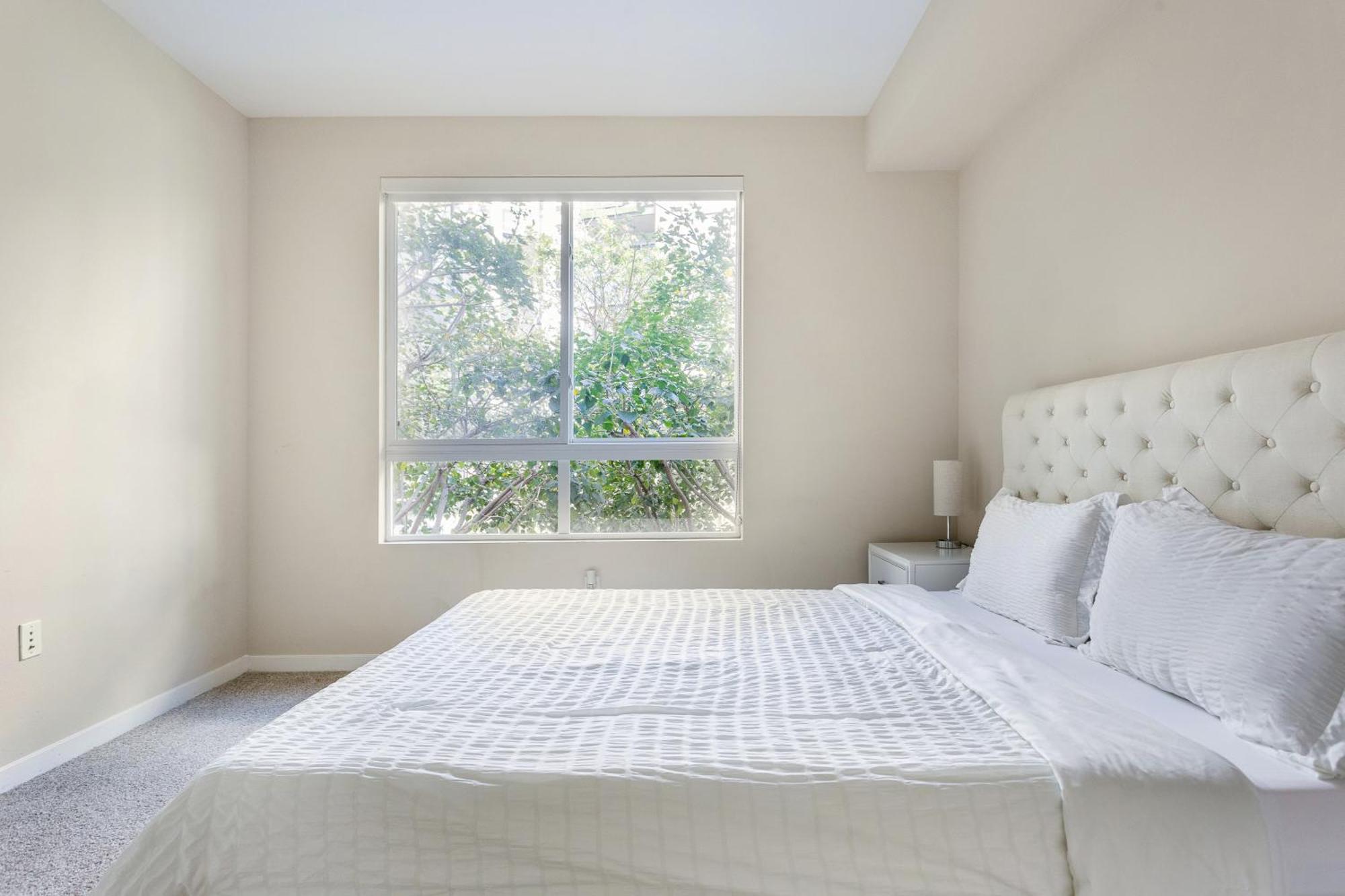 לוס אנג'לס Luxury 2 Bedroom 2 Bathroom With Fitness Center And Pool מראה חיצוני תמונה